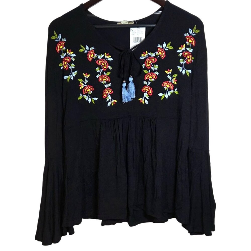One World Black Floral Embroidered Tassel Bell Sleeve Boho Whimsical Top PS NWT